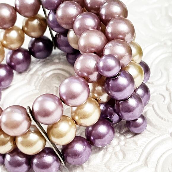 Mid-Century Vintage Purple Ombre 3-Strand Beaded Bracelet - Picture 4 of 6